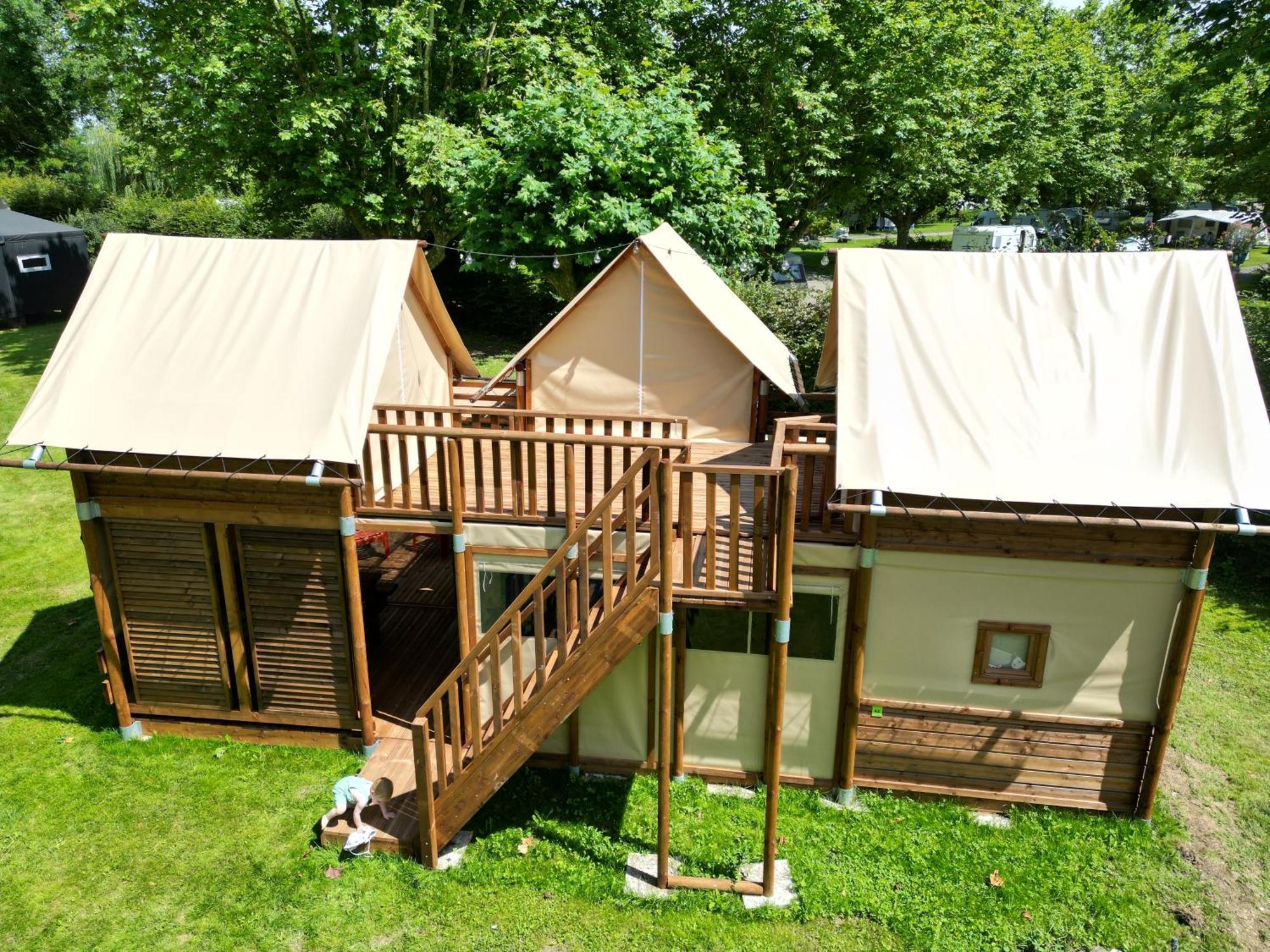 Camping De Thoissey *** Zewnętrze zdjęcie