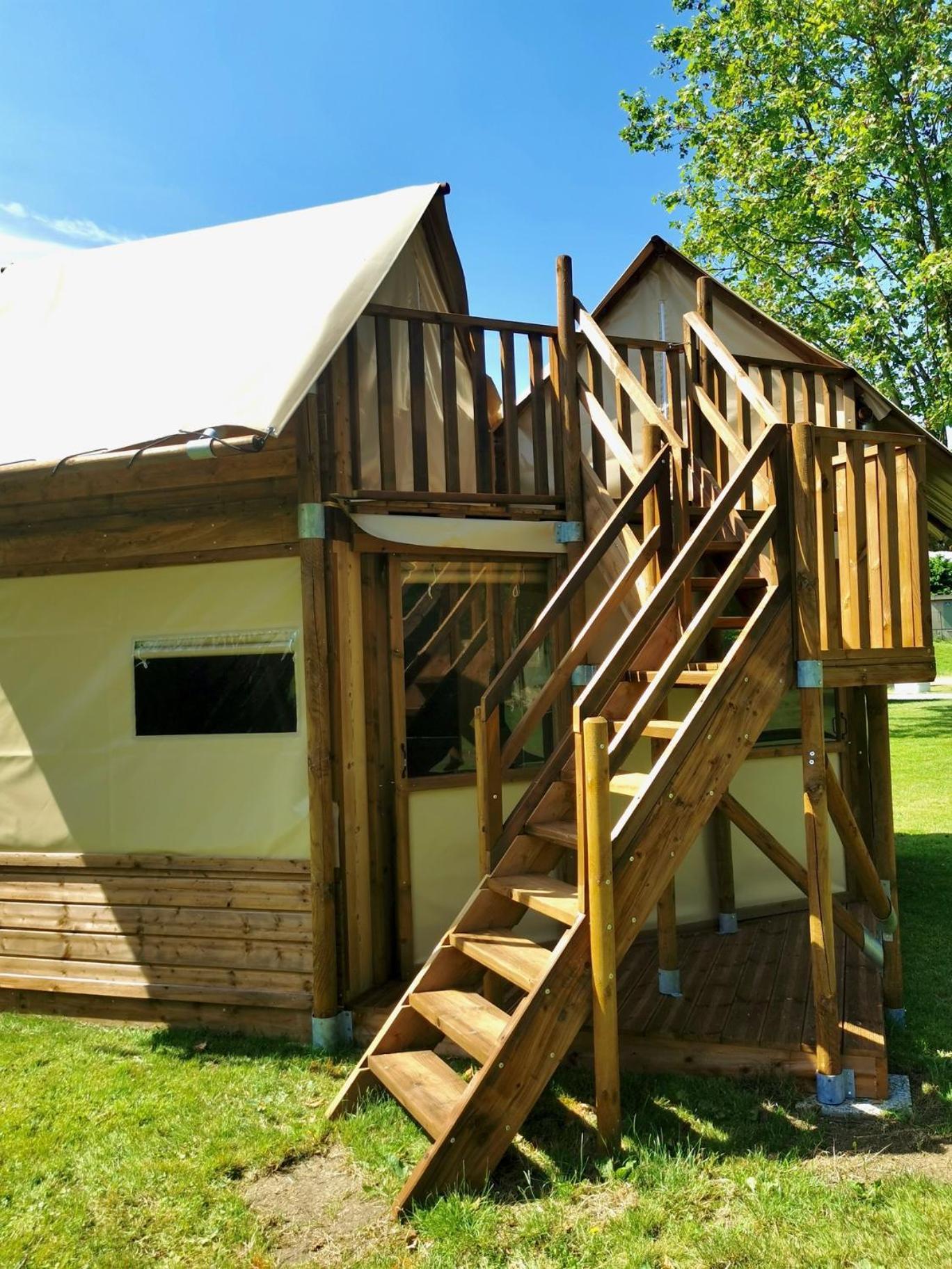 Camping De Thoissey *** Zewnętrze zdjęcie