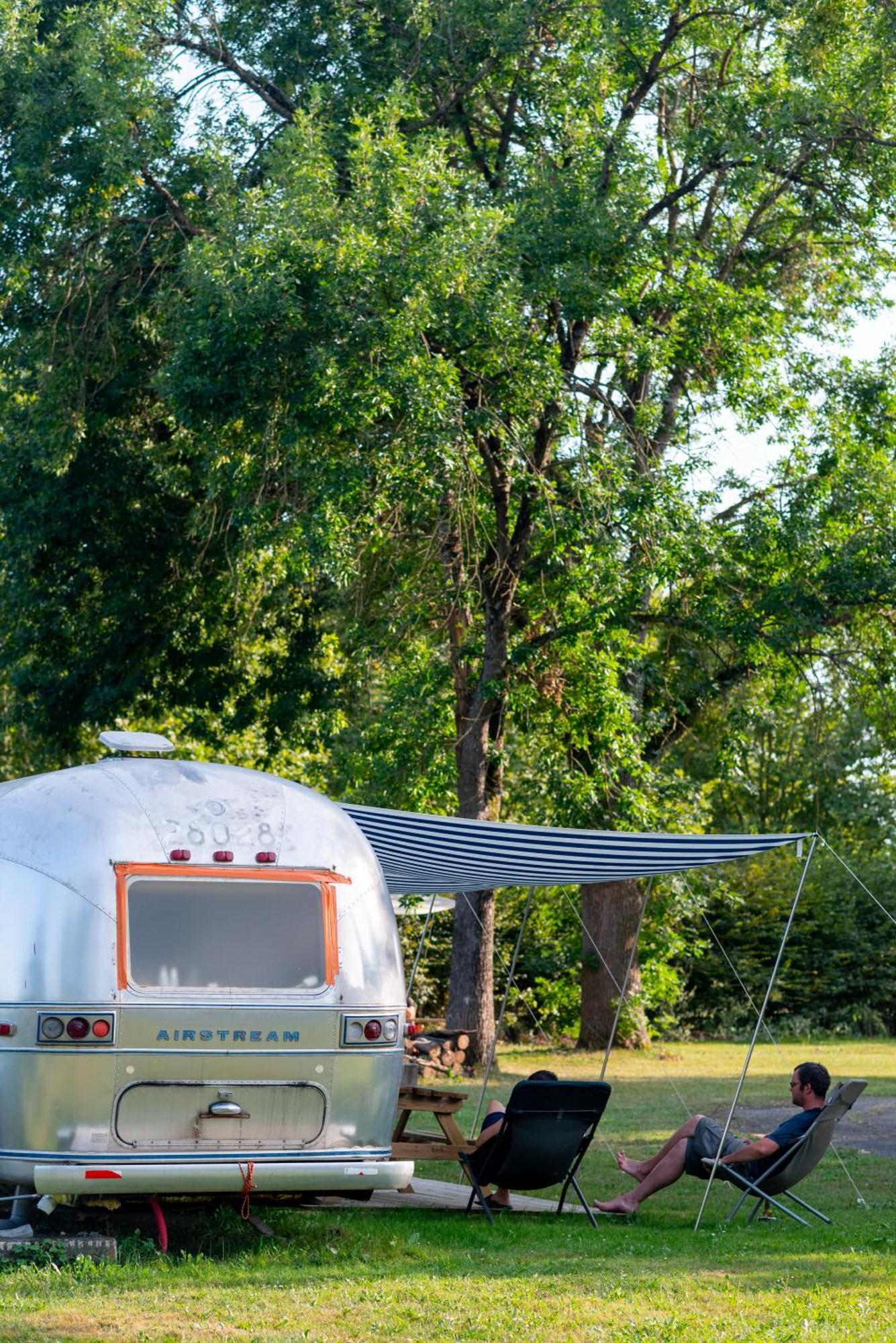 Camping De Thoissey *** Zewnętrze zdjęcie